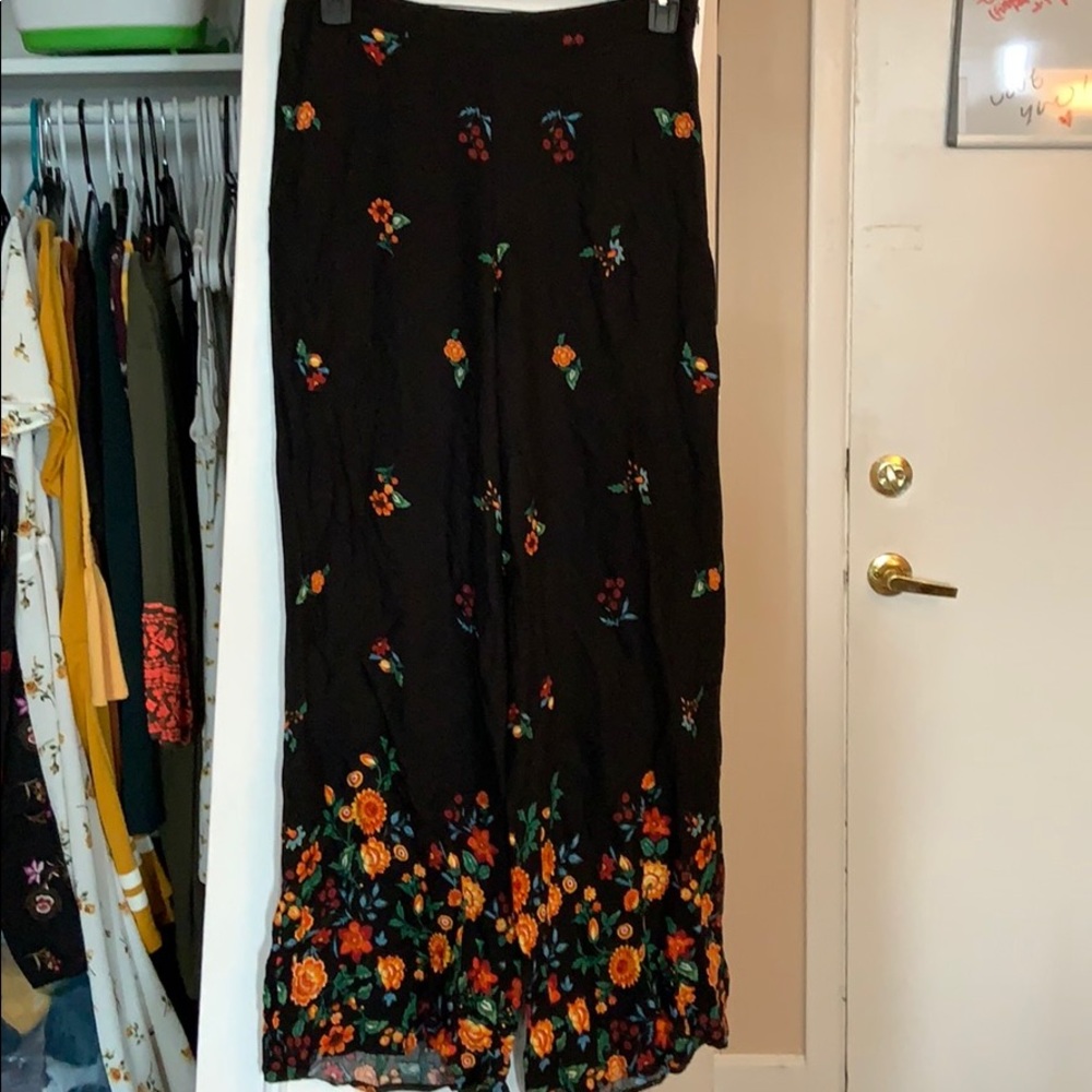 Black flora pants!